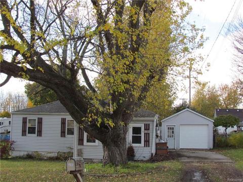 2798 Doyle St, Marlette, MI 48453 photo 1
