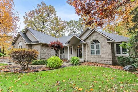 7802 Winfield Dr, Brighton, MI 48116 photo 1