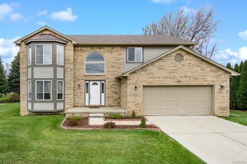 2043 Tucker Dr, Troy, MI 48085 photo 1
