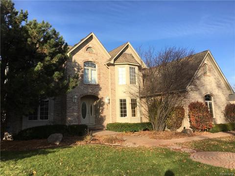 19519 Norway Pine Dr, Macomb, MI 48044 photo 1