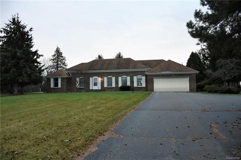8242 E Bristol Rd, Davison, MI 48423 photo 1