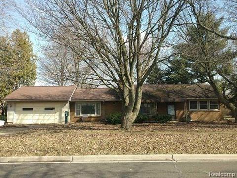 726 Maple Dr, Dundee, MI 48131 photo 1