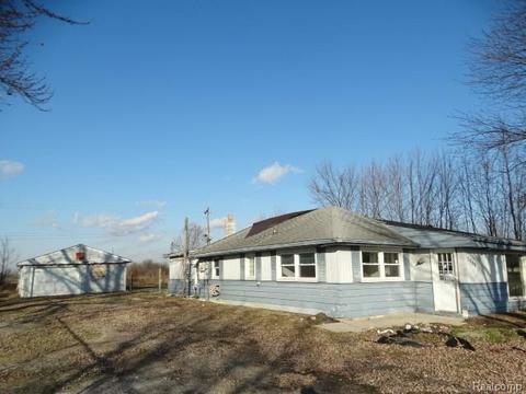 2999 E Labo Rd, Carleton, MI 48117 photo 1