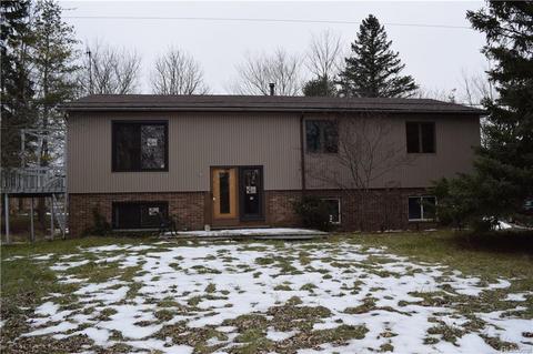 4327 N Eager Rd, Howell, MI 48855 photo 1