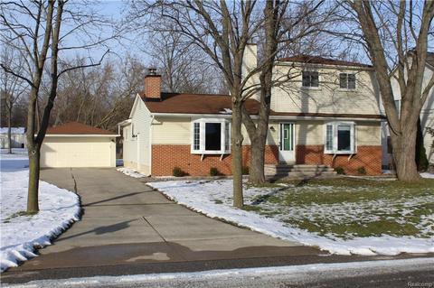 65 Evaline Dr, Troy, MI 48085 photo 1