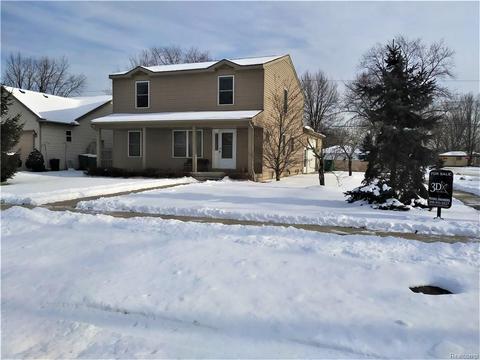 6253 Loraine St, Romulus, MI 48174 photo 1