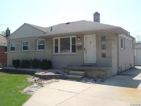33575 Gertrude St, Wayne, MI 48184 photo 1
