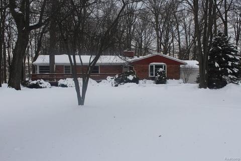 580 E Wattles Rd, Troy, MI 48085 photo 1