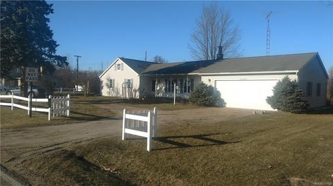 986 Angle Rd, Lapeer, MI 48446 photo 1
