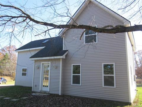 9762 Knapp Rd, Howell, MI 48855 photo 1
