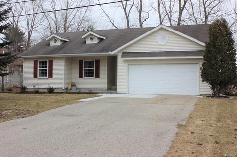 219 Cox Rd, Saint Clair, MI 48079 photo 1