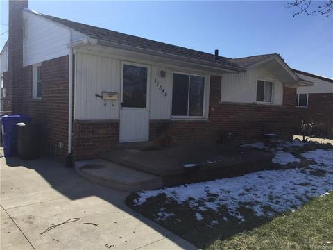 17840 S Wind Dr, Fraser, MI 48026 photo 1