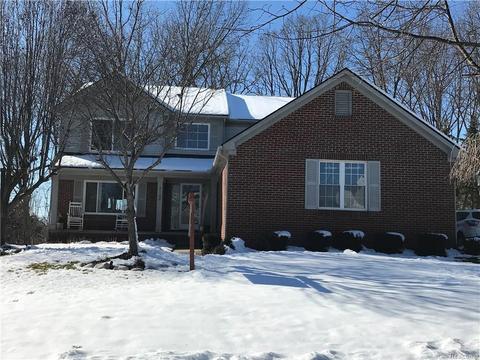 2129 Cliffside Dr, Wixom, MI 48393 photo 1