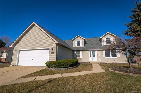 21745 Brookside North Dr, Macomb, MI 48044 photo 1