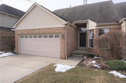 207 Carson Dr, Westland, MI 48185 photo 1