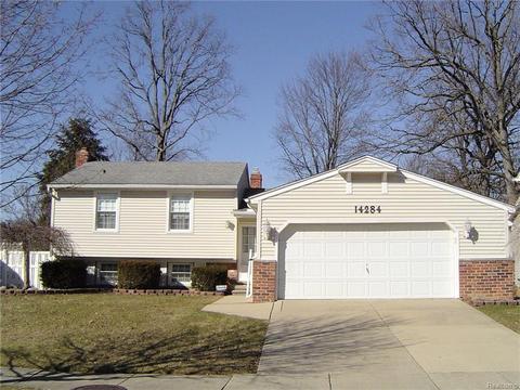 14284 Greentrees St, Riverview, MI 48193 photo 1