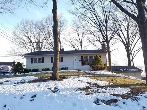 5836 Paramus, Clarkston, MI 48346 photo 1