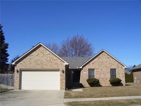11285 River Dr, Warren, MI 48093 photo 1