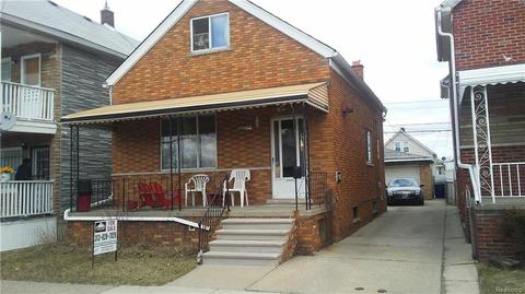 12092 Charest St, Hamtramck, MI 48212 photo 1