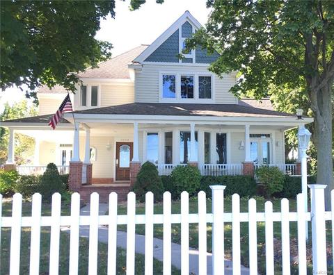 9994 River Rd, Clay Twp, MI 48001 photo 1