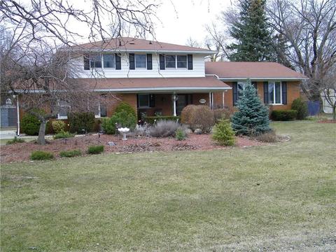 2599 Irma, Warren, MI 48092 photo 1