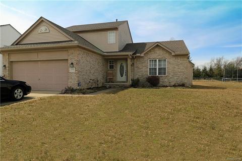7976 Fallow Ct, Romulus, MI 48174 photo 1
