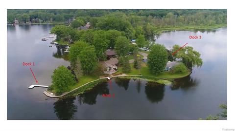 3650 Windwheel Point Dr, Pinckney, MI 48169 photo 1
