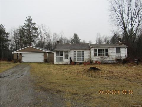5239 Gratiot Ave, Saint Clair, MI 48079 photo 1