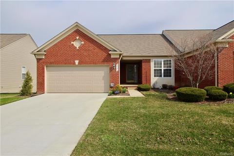 3935 Rainier Dr, Howell, MI 48843 photo 1