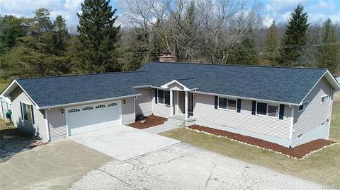 2367 Pardee Rd, Howell, MI 48843 photo 1