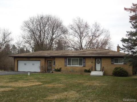 1199 W Maple Ave W, Flint, MI 48507 photo 1