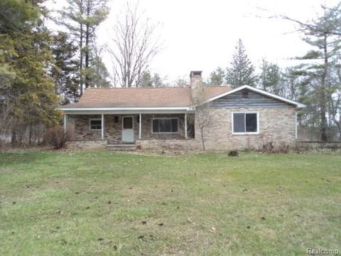 263 S Allen Rd, Saint Clair, MI 48079 photo 1