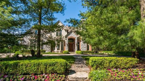 5655 Shore Dr, Orchard Lake, MI 48324 photo 1