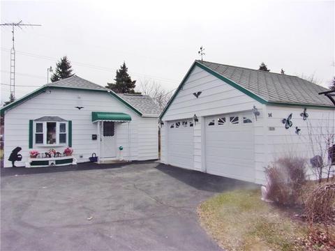 1160 E Frances Rd, Mount Morris, MI 48458 photo 1