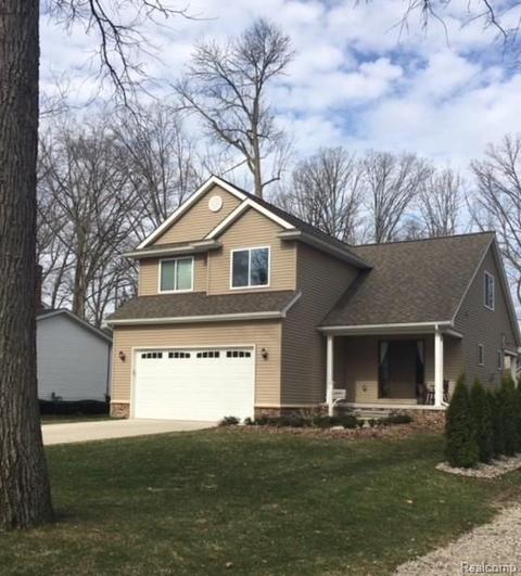 1085 N Sixth St, Saint Clair, MI 48079 photo 1