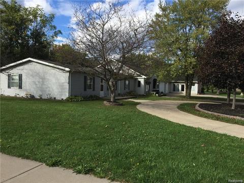 28728 Beverly Rd, Romulus, MI 48174 photo 1