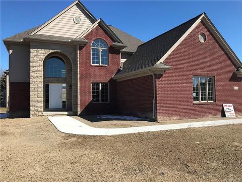 45558 Pentwater Dr, Macomb, MI 48044 photo 1