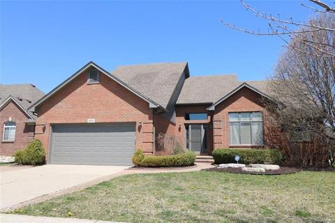 18637 Turnberry Dr, Macomb, MI 48044 photo 1