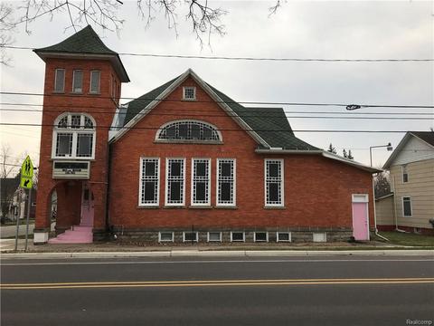 318 E Oliver St, Owosso, MI 48867 photo 1
