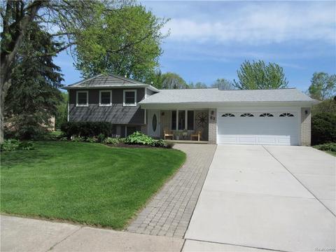 83 E Lovell Dr, Troy, MI 48085 photo 1