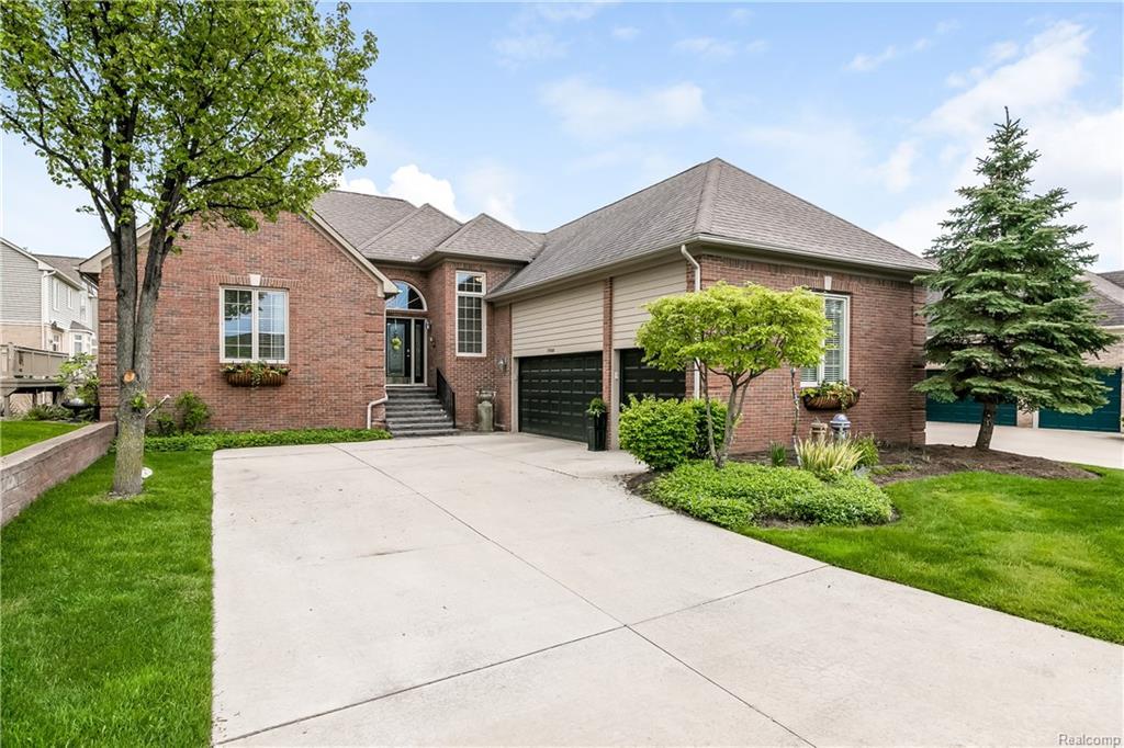 7888 Glacier Club Dr, Washington Township, MI 48094 MLS 218042638