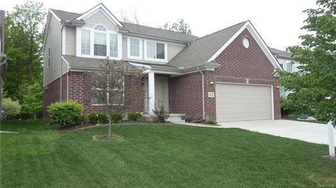 628 N Cherry Stone Dr N, Canton, MI 48188 photo 1