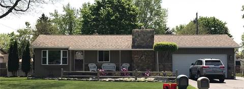 5242 E Carpenter Rd, Flint, MI 48506 photo 1
