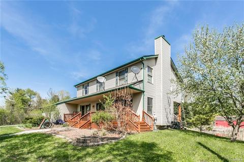 2135 Hunters Park E, Saint Clair, MI 48079 photo 1