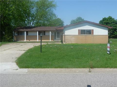 3066 Red Barn Rd, Flint, MI 48507 photo 1