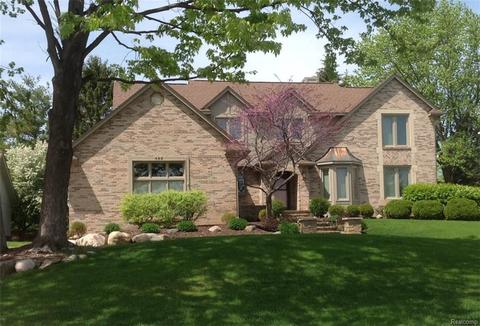 655 Heritage Ln, Rochester Hills, MI 48309 photo 1