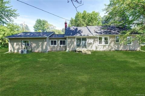 35610 Mary St, Romulus, MI 48174 photo 1