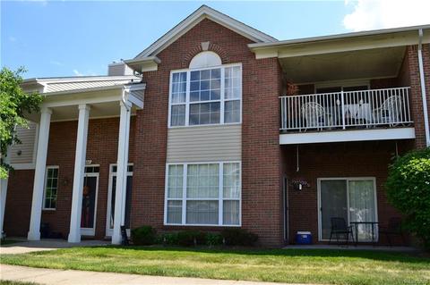16384 Chatham Dr, Macomb, MI 48044 photo 1