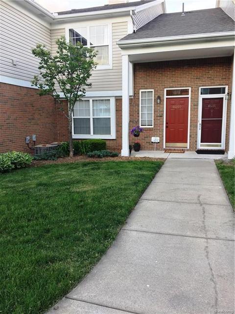 46209 Cavalier Dr, Macomb, MI 48044 photo 1