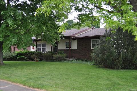 600 Spring St, Tecumseh, MI 49286 photo 1